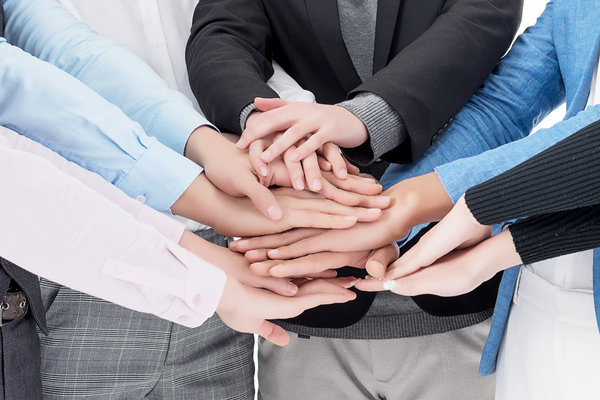 變革中的企業(yè)如何對(duì)待持不同態(tài)度的人？