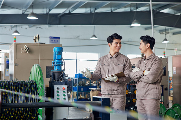 制造業(yè)管理新策略，引領(lǐng)企業(yè)高效運營，提升競爭力