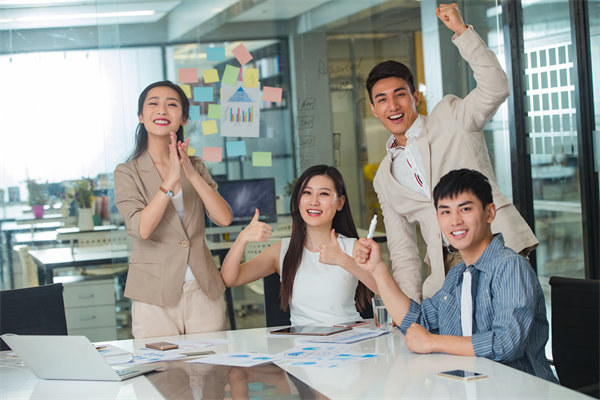 社會責任與績效管理：承擔社會責任，提升企業(yè)形象