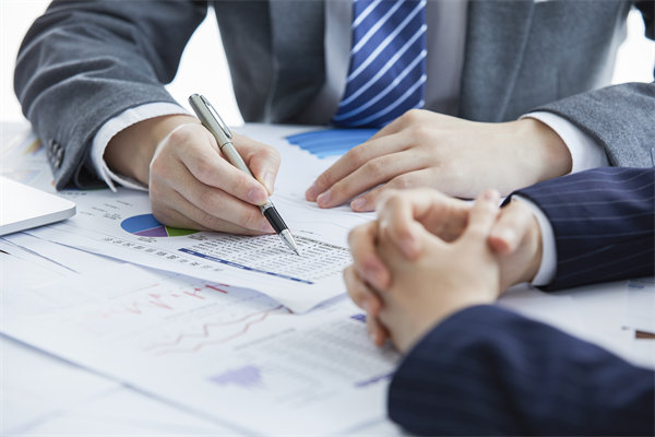 薪酬管理新趨勢(shì)：如何平衡員工期望與企業(yè)成本？