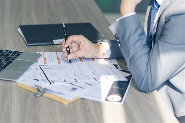 企業(yè)在招聘過程中，如何確保公平性與多樣性并存？