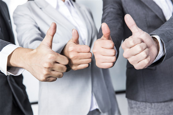 如何平衡員工個人績效與企業(yè)整體目標，實現(xiàn)雙贏？