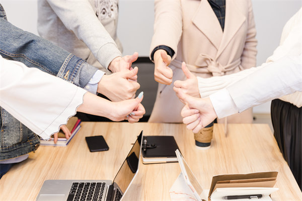 跨地域企業(yè)，如何制定統(tǒng)一的薪酬標(biāo)準(zhǔn)和政策？
