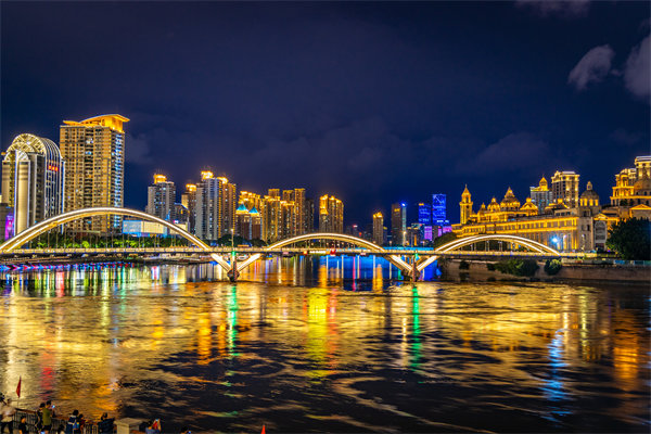 企業(yè)如何借助福州咨詢公司提升員工績(jī)效與團(tuán)隊(duì)效能？