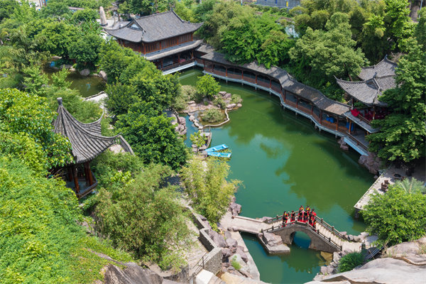 溫州戰(zhàn)略咨詢公司可以提供哪些有效的商業(yè)模式創(chuàng)新方案？