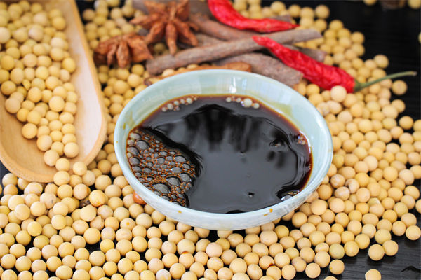 廠商回應(yīng)零添加醬油檢出鎘和砷，相關(guān)企業(yè)有何啟示？