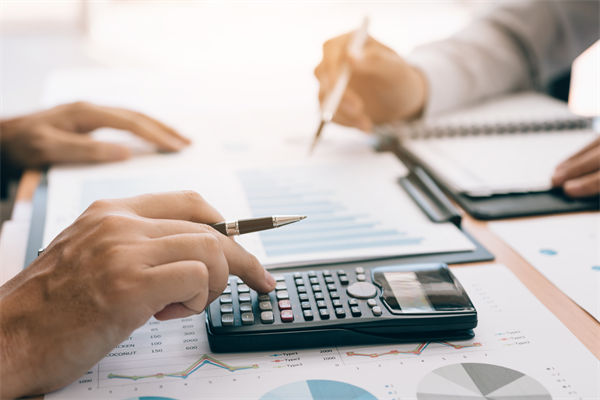 央行5月7日宣布降準降息，對企業(yè)薪酬績效的啟示