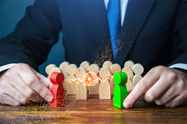 新老業(yè)務沖突不斷，企業(yè)戰(zhàn)略管理如何平衡布局？