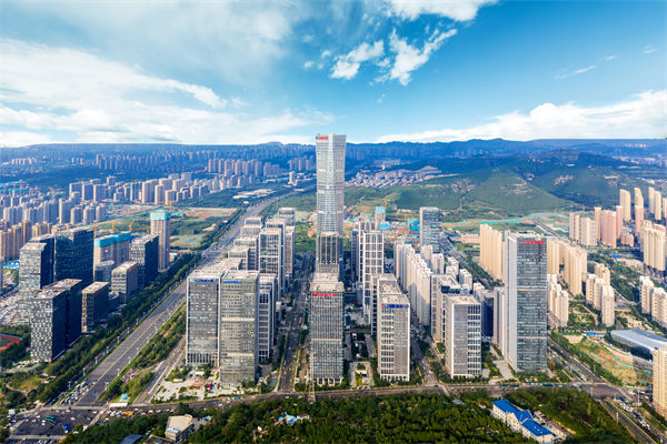 企業(yè)管理難題頻出，濟南管理咨詢?nèi)绾尉珳势凭帜鎰菰鲩L？
