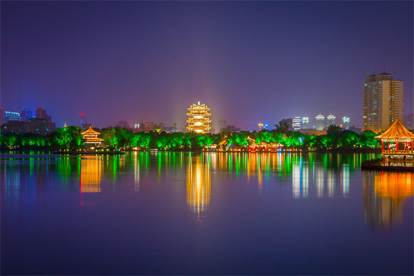 營銷轉(zhuǎn)化率低迷？濟(jì)南營銷咨詢公司如何精準(zhǔn)打通獲客變現(xiàn)鏈路？