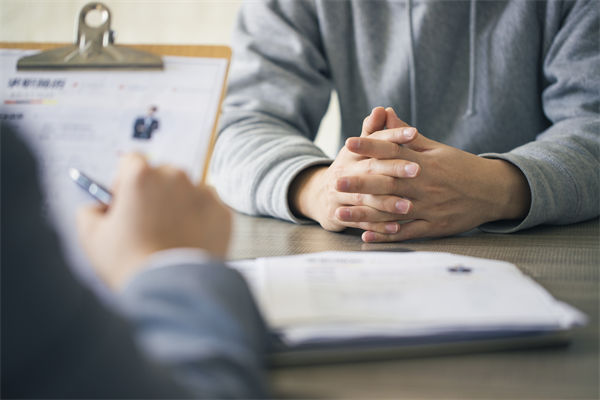 人社局回應(yīng)公司招聘35歲以上勿擾，企業(yè)管理怎么看？