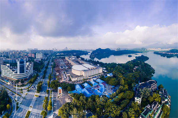 企業(yè)陷戰(zhàn)略迷茫難尋增長路，肇慶戰(zhàn)略咨詢公司能指明方向嗎？
