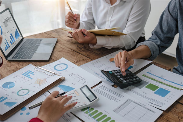 績效考評淪為形式主義，員工敷衍應(yīng)付企業(yè)怎么破？