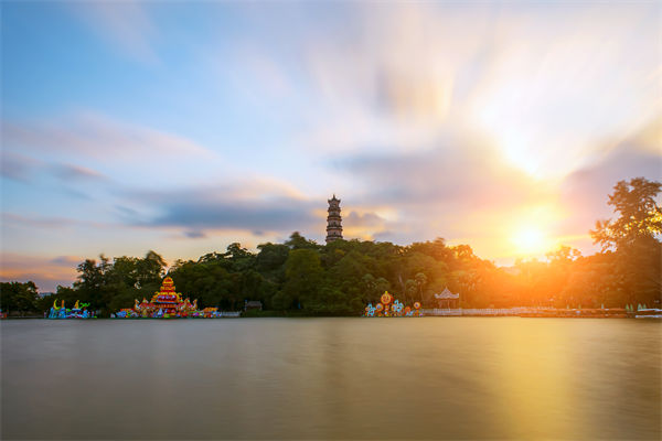 企業(yè)擴(kuò)張遇管理瓶頸增長停滯，惠州管理咨詢能劈開困局嗎？
